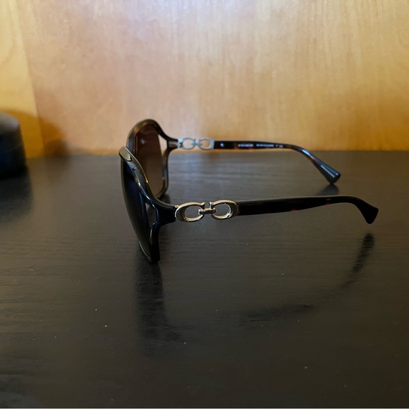 Sunglasses - Picture 4 of 4